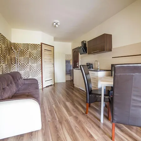 Willa Zacisze - Ostrowo - Komfortowe Apartamenty I Pokoje W Cichej Okolicy - Oaza Spokoju Exterior photo