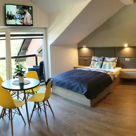 Willa Zacisze - Ostrowo - Komfortowe Apartamenty I Pokoje W Cichej Okolicy - Oaza Spokoju Exterior photo