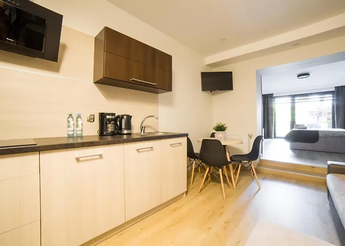 Willa Zacisze - Ostrowo - Komfortowe Apartamenty I Pokoje W Cichej Okolicy - Oaza Spokoju